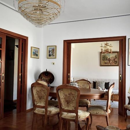 Κεντρικό Και Ευρύχωρο Οροφοδιαμέρισμα Castória Exterior foto